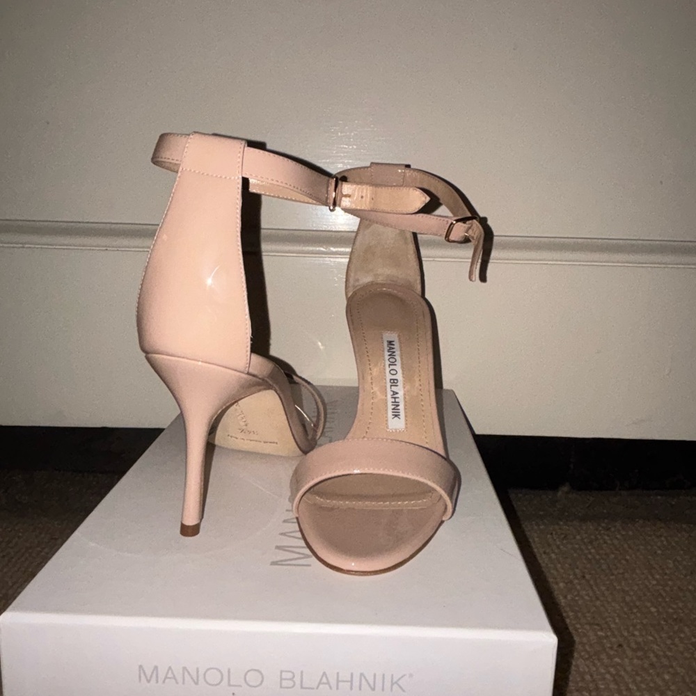 Manolo Blahnik Blush Nude Heels.        **UNWORN/ IN BOX**
